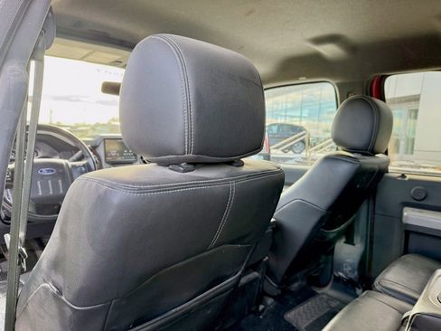 Used 2013 Ford F350 Lariat w/ Lariat Interior Pkg image 11