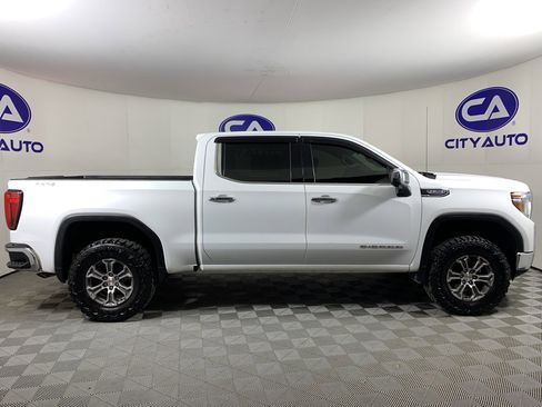 Used 2019 GMC Sierra 1500 SLT image 2