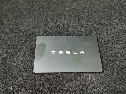 Used 2024 Tesla Model Y 2WD image 81