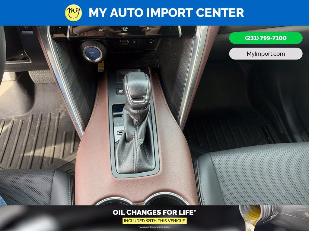 Used 2022 Toyota Venza Limited AWD/4WD image 21