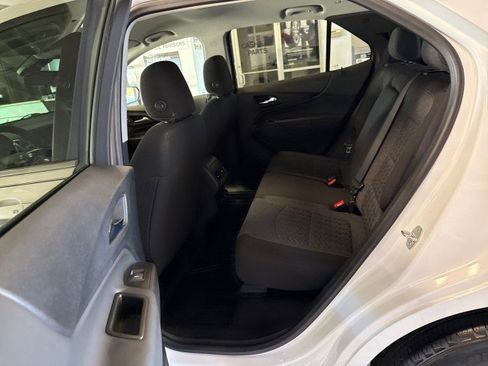 Used 2023 Chevrolet Equinox LT image 24