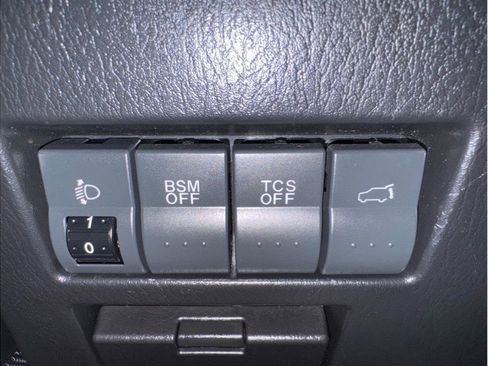 Used 2011 MAZDA CX-9 Grand Touring w/ Moonroof & Bose Audio Pkg image 27