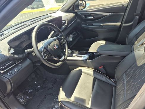 Used 2024 Buick Envista Avenir FWD image 18