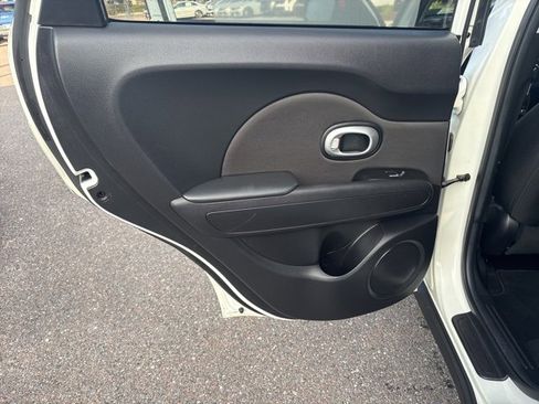 Used 2017 Kia Soul + w/ Designer's Package image 22