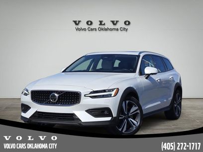 Certified 2024 Volvo V60 B5 Cross Country Plus w/ Protection Package Premier
