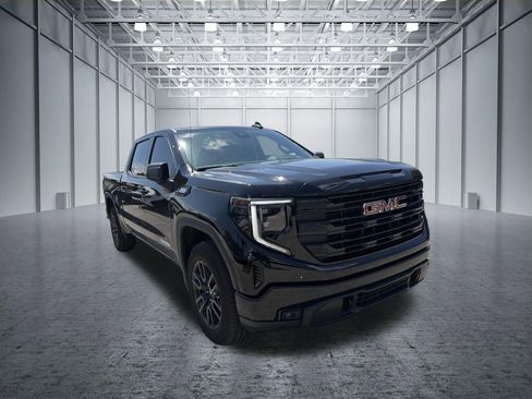 Used 2026 GMC Sierra 1500 Elevation AWD/4WD image 3