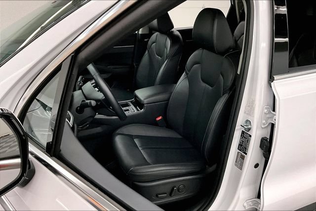 Used 2025 Kia Sorento EX AWD/4WD image 23