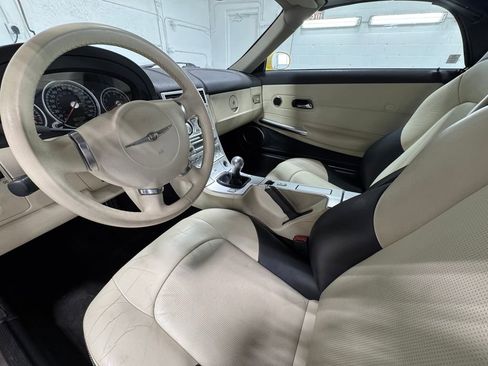 Used 2005 Chrysler Crossfire Limited RWD image 13
