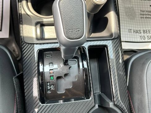 Used 2019 Toyota 4Runner TRD Off-Road Premium AWD/4WD image 30