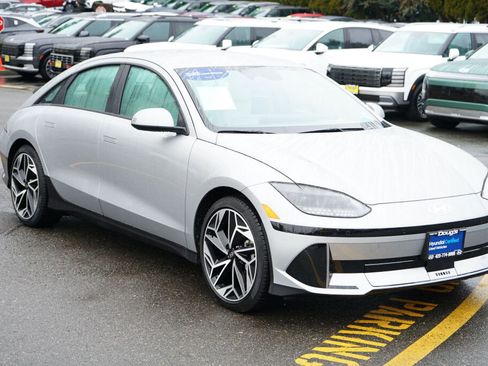 Certified 2025 Hyundai Ioniq 6 SEL image 3