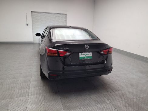 Used 2024 Nissan Altima 2.5 SV AWD/4WD image 6