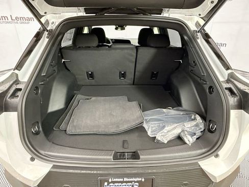 New 2026 Chevrolet Equinox EV LT image 27