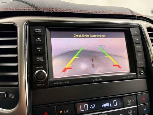 Used 2013 Jeep Grand Cherokee Overland w/ Advance Technology Group AWD/4WD image 19