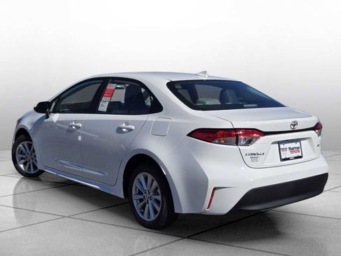 New 2026 Toyota Corolla LE w/ LE Premium Package FWD image 13