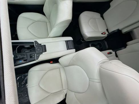 Used 2024 Toyota Grand Highlander XLE image 22