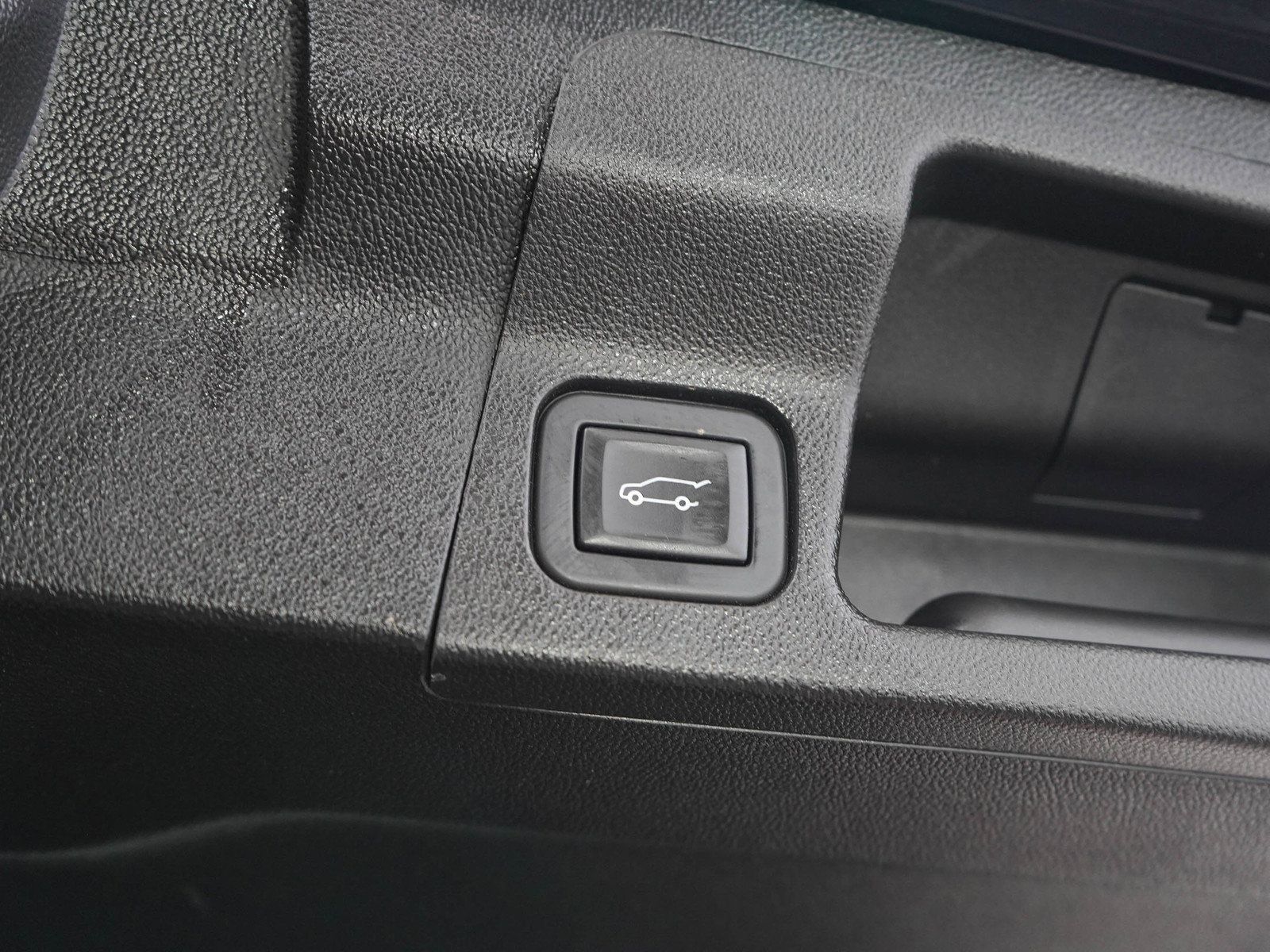 Used 2023 GMC Acadia AT4 w/ GMC Pro Grade Package AWD/4WD image 11
