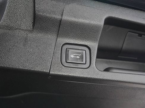 Used 2023 GMC Acadia AT4 w/ GMC Pro Grade Package AWD/4WD image 11