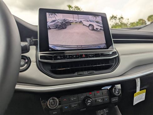 New 2026 Jeep Compass Limited image 20