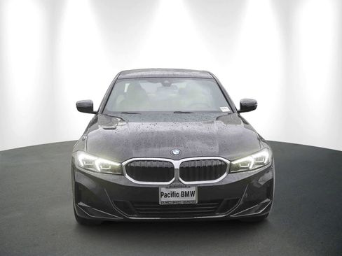 Certified 2023 BMW 330i 330i w/ Driving Assistance Package image 2