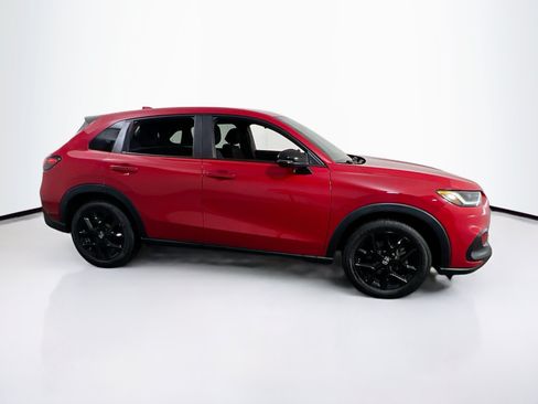Used 2023 Honda HR-V Sport image 4