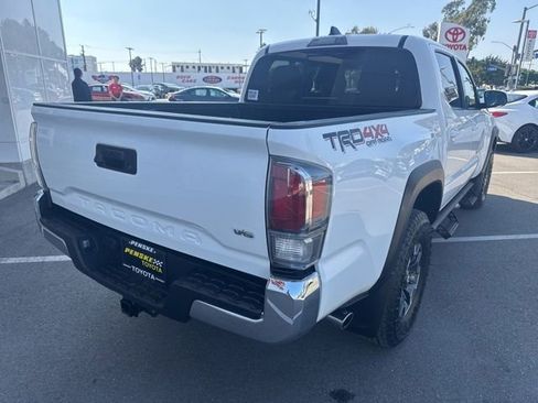 Certified 2023 Toyota Tacoma TRD Off-Road AWD/4WD image 10