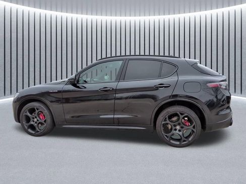 Used 2024 Alfa Romeo Stelvio Veloce image 13