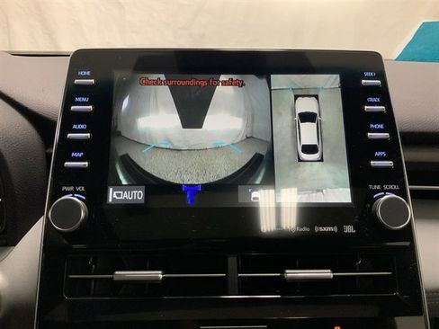 Used 2019 Toyota Avalon Limited image 23