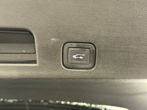 Used 2024 Chevrolet Traverse Z71 w/ LPO, Floor Liner Package image 5