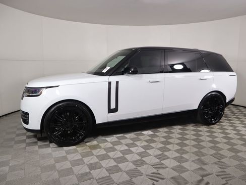 New 2026 Land Rover Range Rover Long Wheelbase SE AWD/4WD image 8