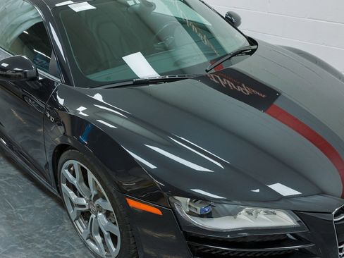 Used 2011 Audi R8 V10 image 45