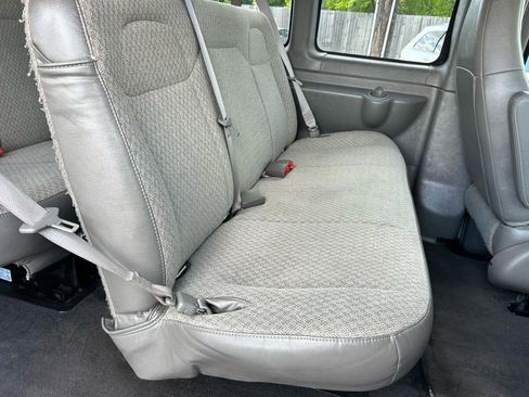 Used 2020 Chevrolet Express 3500 LT w/ LT Preferred Equipment Group RWD image 13