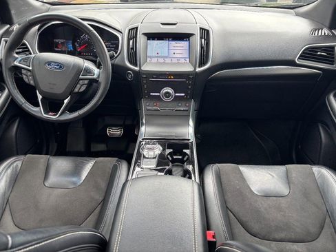 Used 2019 Ford Edge ST w/ Equipment Group 401A AWD/4WD image 14