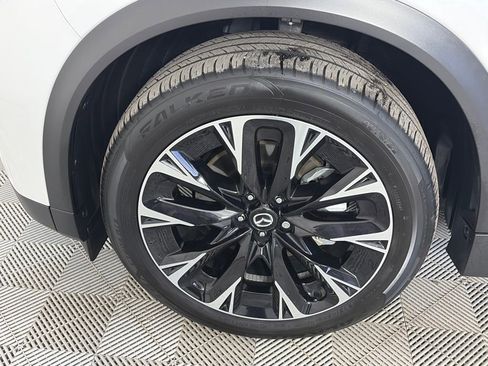 Used 2025 MAZDA CX-90 Plug-In Hybrid w/ Premium Plus image 11