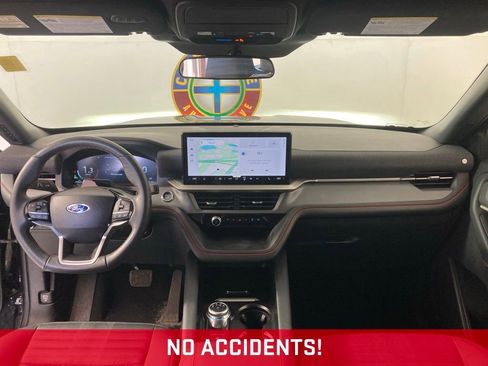 Used 2025 Ford Explorer ST-Line w/ ST-Line Street Pack image 7