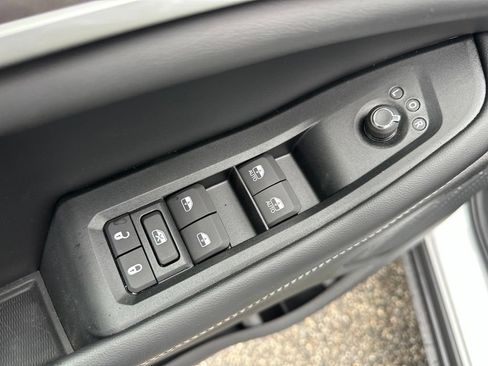 New 2026 Jeep Grand Cherokee L 4WD image 12