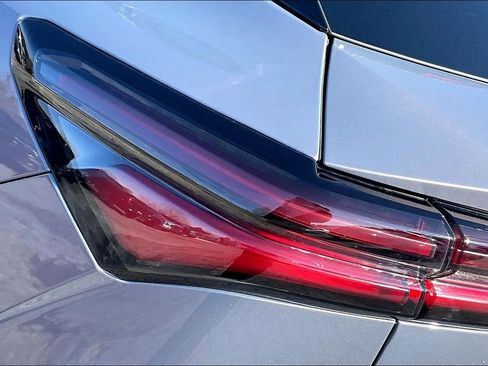 New 2026 Chevrolet Equinox EV LT FWD image 25