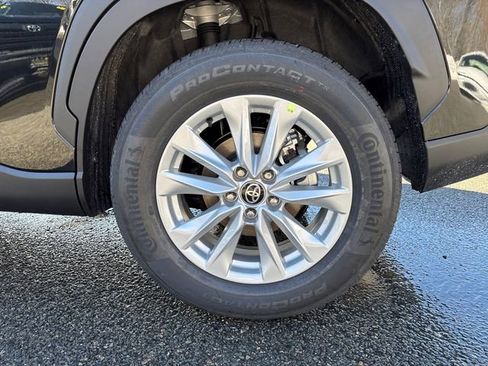 New 2026 Toyota Corolla Cross LE image 8