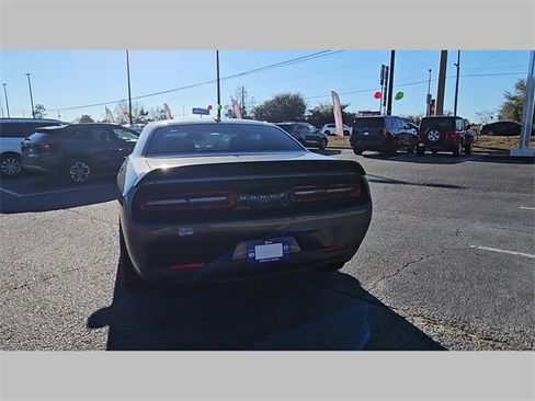 Used 2019 Dodge Challenger SRT Hellcat w/ Plus Package image 31