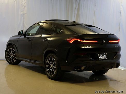 New 2026 BMW X6 xDrive40i w/ Climate Comfort Package image 9
