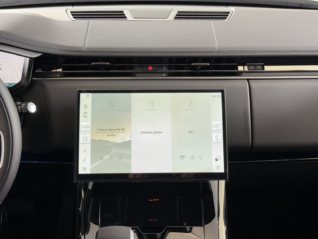 New 2027 Land Rover Range Rover Sport SE AWD/4WD image 16