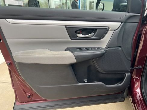 Used 2019 Honda CR-V LX image 16