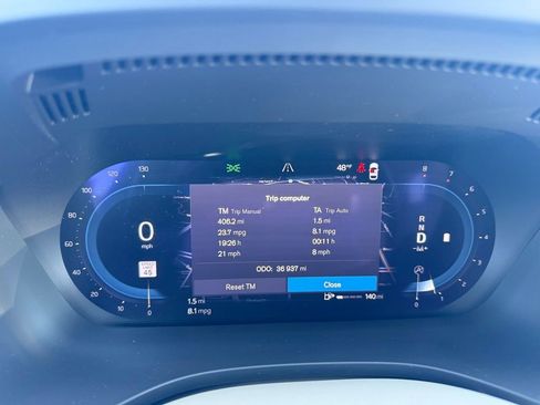 Used 2023 Volvo XC60 B5 Ultimate w/ Climate Package image 6