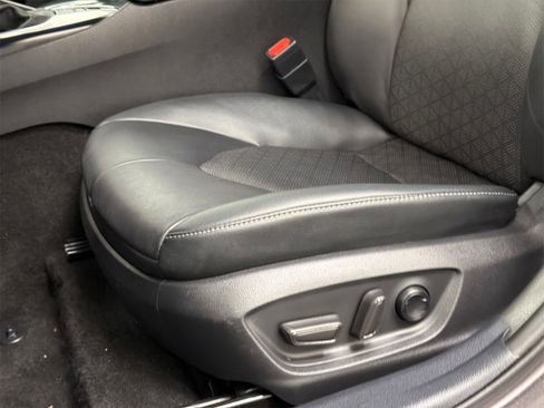 Used 2020 Toyota Camry XSE image 13