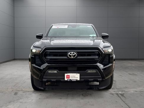 Certified 2024 Toyota Tacoma SR5 AWD/4WD image 8