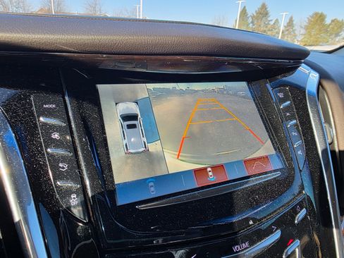 Used 2017 Cadillac Escalade Premium Luxury image 18