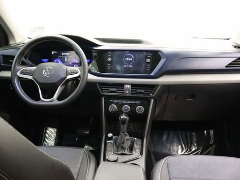 Used 2023 Volkswagen Taos SE w/ Panoramic Sunroof Package AWD/4WD image 13