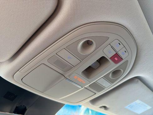 Used 2026 Genesis G70 2.5T Prestige image 27