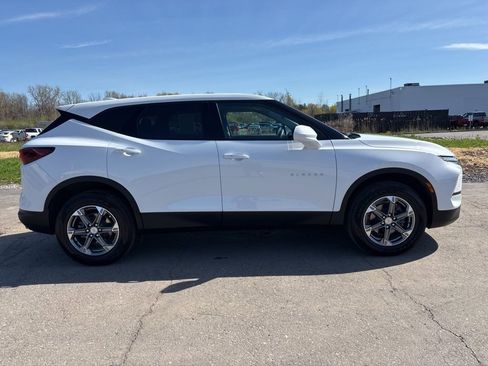 Used 2023 Chevrolet Blazer LT w/ Driver Confidence Package AWD/4WD image 8