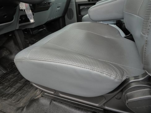 Used 2023 Ford F650 2WD Regular Cab Super Duty image 19