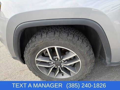 Used 2020 Jeep Grand Cherokee Limited w/ Luxury Group II image 7